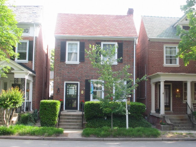 Building Photo - 3328 Kensington Ave Rental