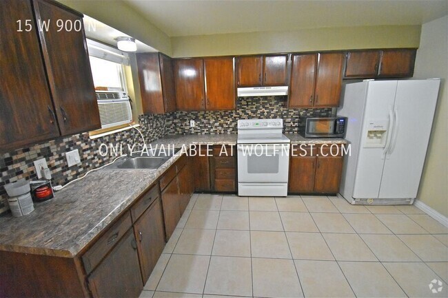 Building Photo - Lovely 4 Bed Orem Unit! No Deposit Option! Rental