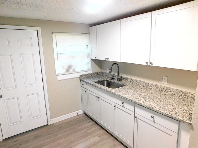 Photo - **ROOM** with SHARED KITCHEN and BATH in a newly remodeled House Unit 5