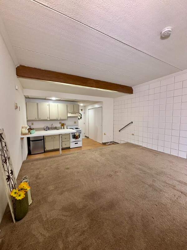 2668 Elmwood Ave Unit 335