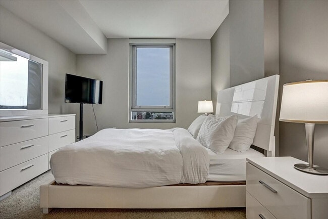 Photo - 3005 Peachtree Rd Unit ID1039876P