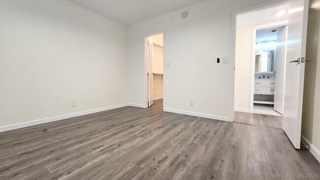 Photo - 3100 W Rolling Hills Cir Unit 609