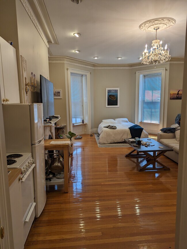 Photo - 16 Commonwealth Ave