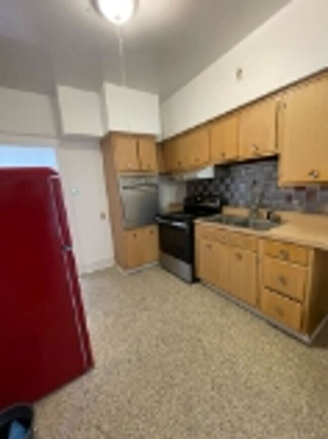 Photo - 13 S Marshall St Unidad 2