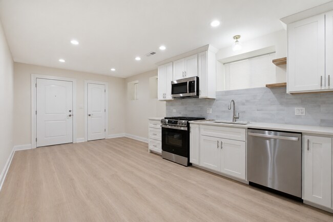 Photo - 5851 N Virginia Ave Unit G