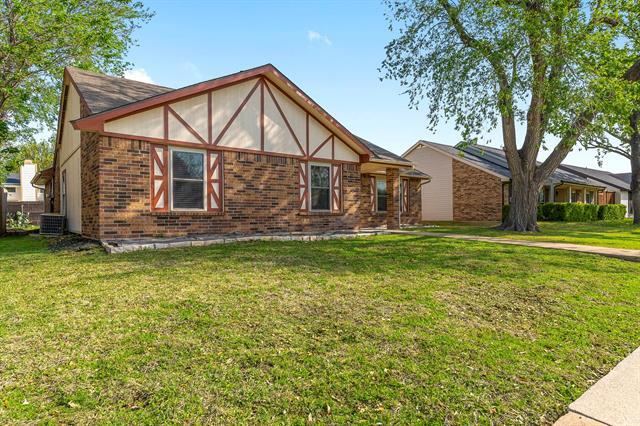 Photo - 4248 Ireland St