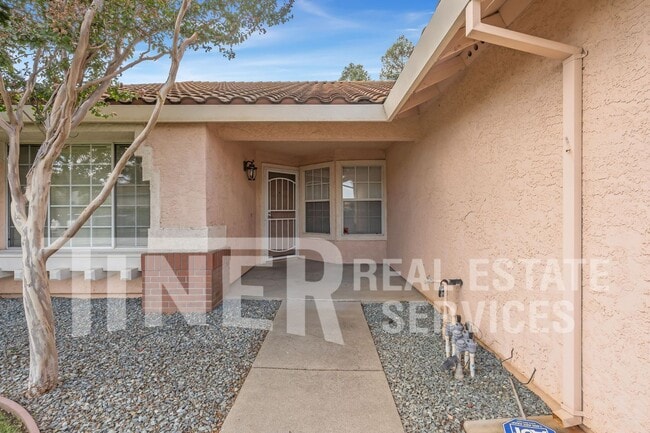 Photo - 8948 Warmsprings St