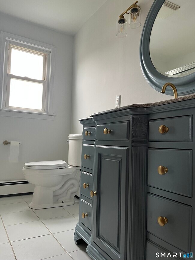 Photo - 341 Truman St