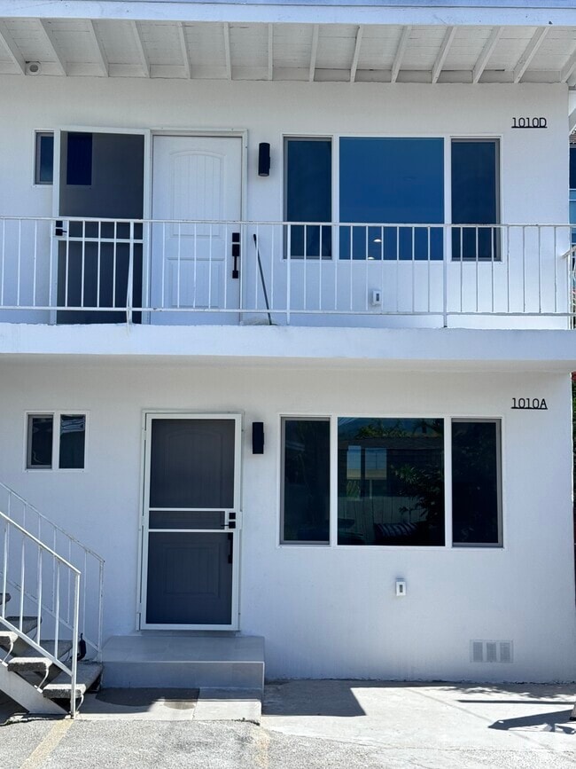 Building Photo - 1010 Orange Grove Ave Rental