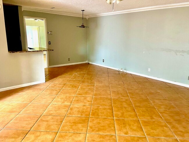 Photo - 17 Crossings Cir