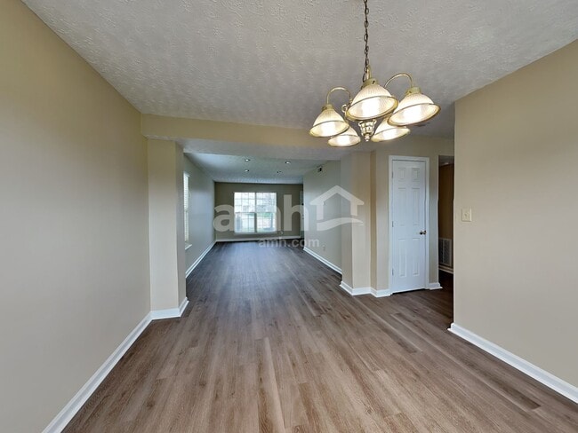 Photo - 5627 Wynridge Ct