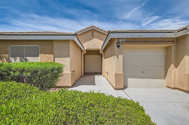 Photo - Exceptional 1-Story Home with 3-Car Garage!