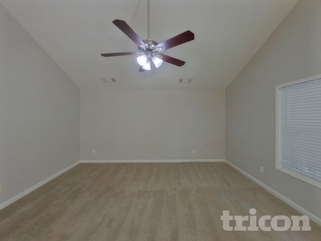 Photo - 348 Shadowbrooke Cir SW