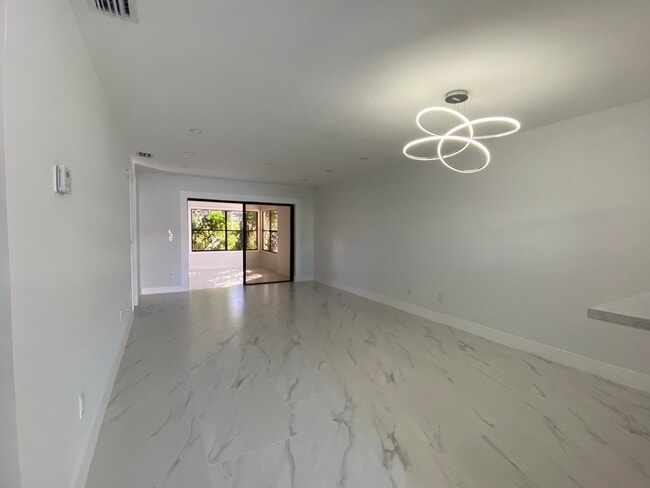 Photo - 267 NW 36th Ave