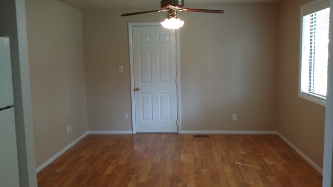 Photo - Meridian Manor 3 bedroom/1.5 home with newer carpet and paint!