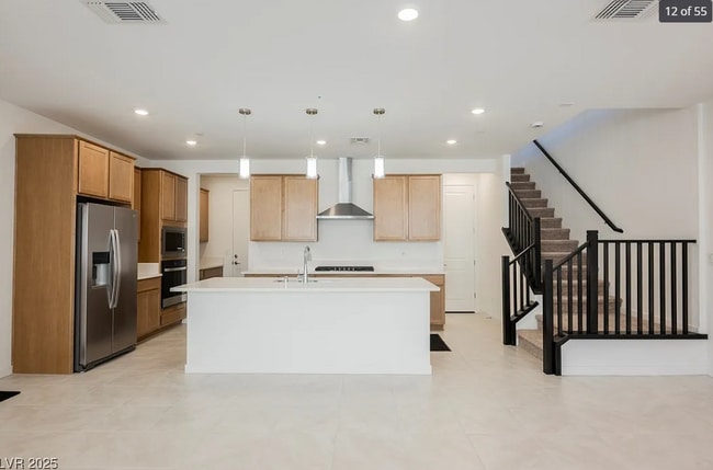 Photo - 2487 Altitude St