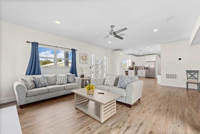 Photo - 3616 27th St E Unidad SI ID1591419P