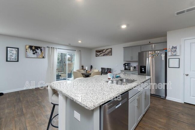 Photo - 2172 Elmridge Rd