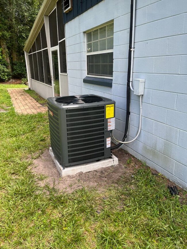 Photo - For Rent 4-Bedroom, 2-Bathroom single-family home