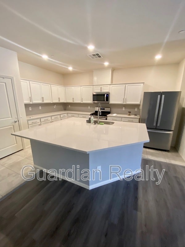 Photo - 2879 Cabrillo Terrace St