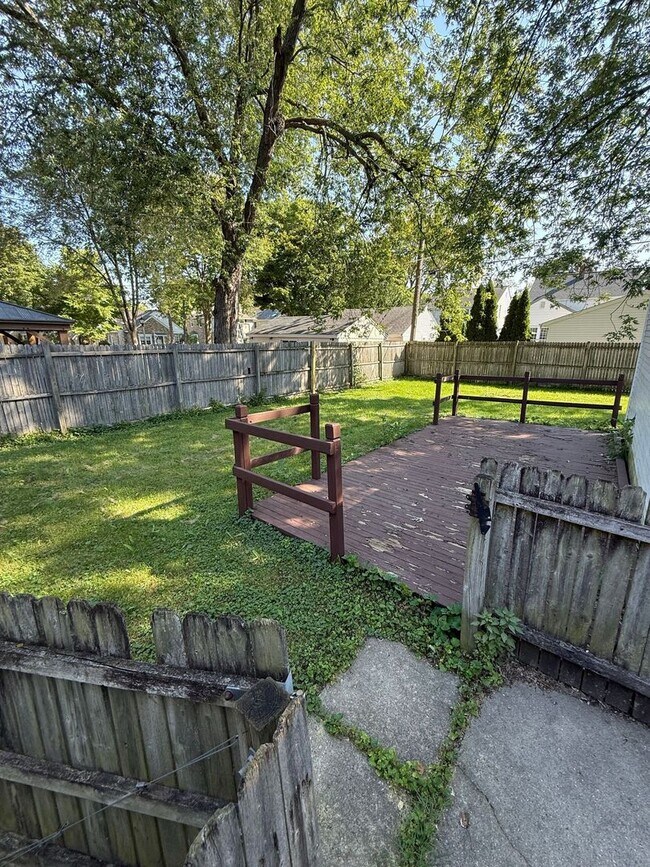 Photo - Charming 3-Bedroom Home in Whitefish Bay -...