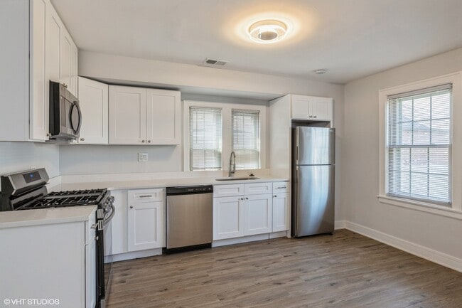 Photo - 5348 S Merrimac Ave