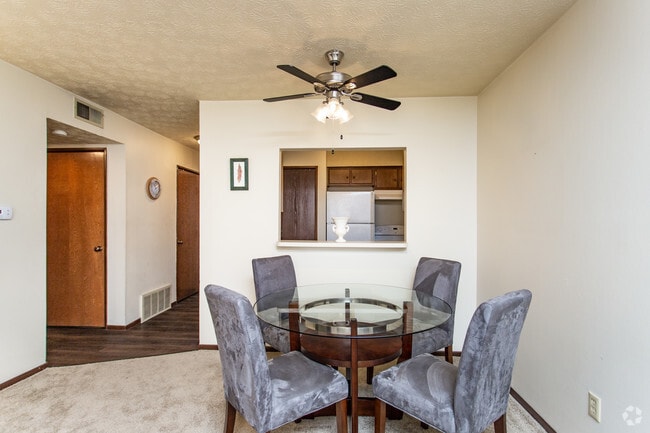 1BR, 1BA - 536 SF