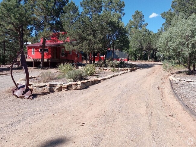Building Photo - COZY HOME IN THE BEAUTIFUL TOWN OF TIJERAS...