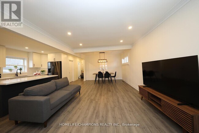 Photo - 50 Fraserton Crescent