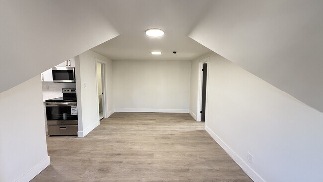 Photo - 4587-4587 Ryerson Crescent Unité 3 - 4585