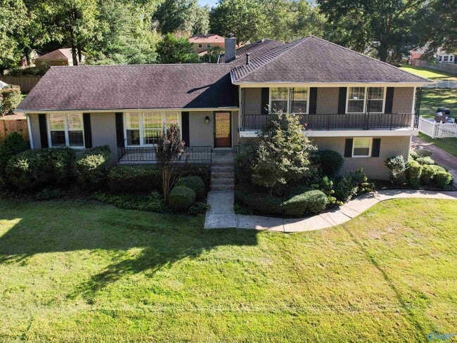 Building Photo - 826 Eldorado Ave SE