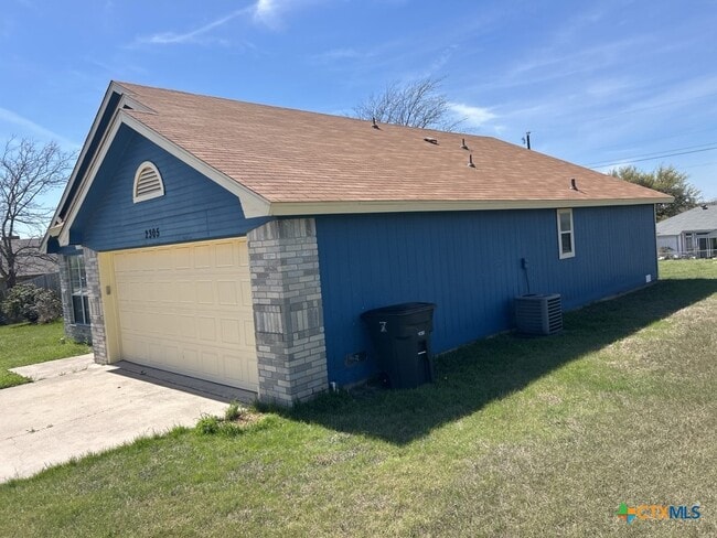 Photo - 2305 Purser Dr