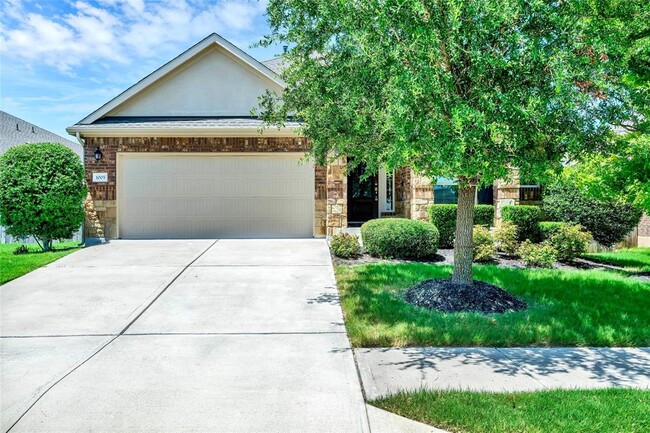 Building Photo - 1005 Fountain Grass Way