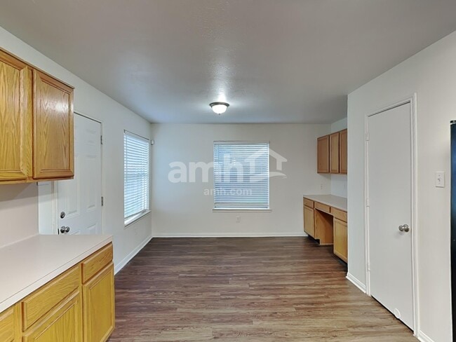 Photo - 16807 Pheasant Creek Ct