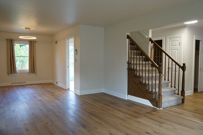 Photo - 17680 Green Isle Ct Townhome