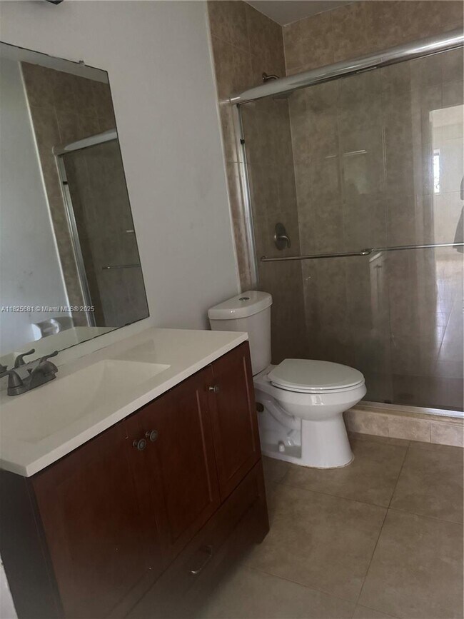 Photo - 3441 NW 44th St Unit 107