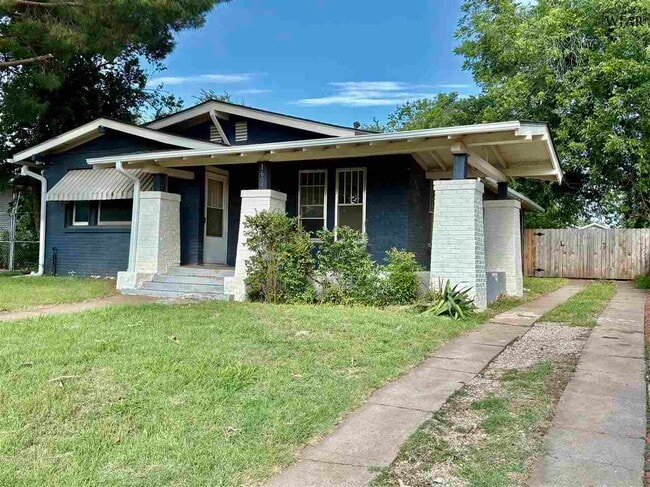 Photo - 1605 Garfield St House