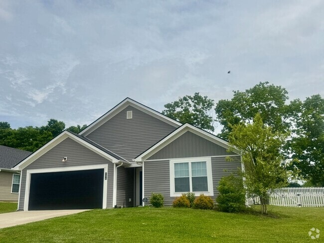 Building Photo - Woodland Park Single Family Homes