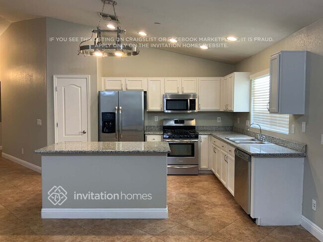 Photo - 1400 E Vernoa St