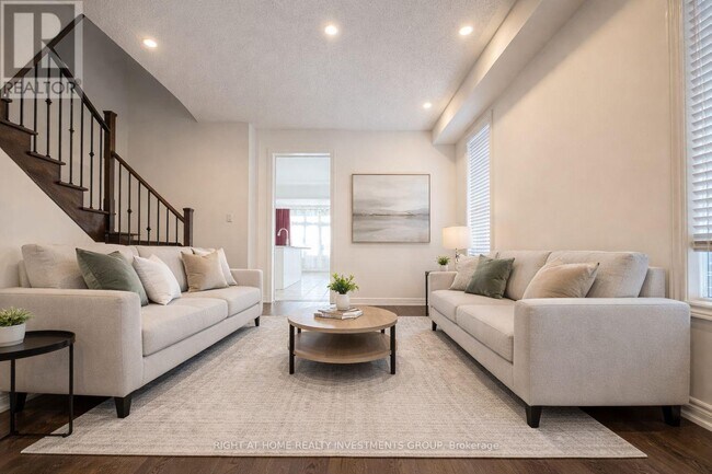 Photo - 74 Beechborough Cres