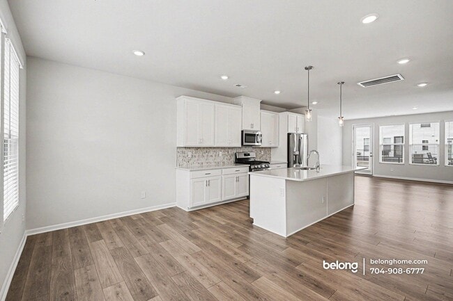 Photo - 1424 Blanche St