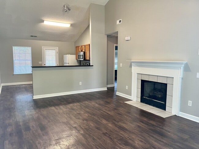 Photo - 325 Kingville Dr