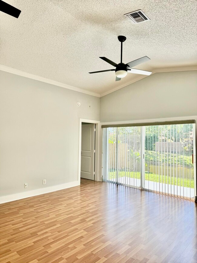 Photo - 1368 Waterway Cove Dr