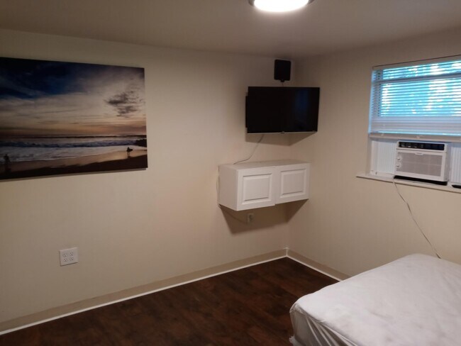 Photo - 2737 Garden St