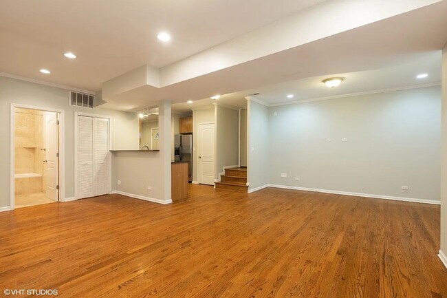 Photo - Spacious Apartment in Chicago (Roger's Park)