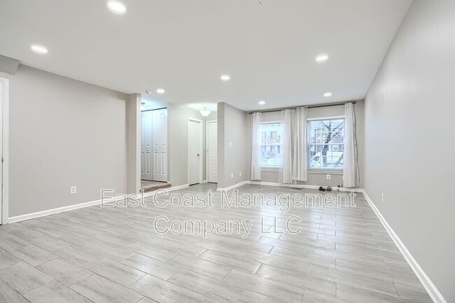 Photo - 12 Perryfalls Pl