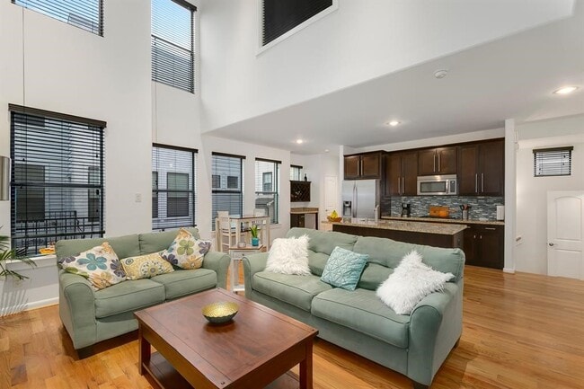 Building Photo - 1841 Radcliffe St