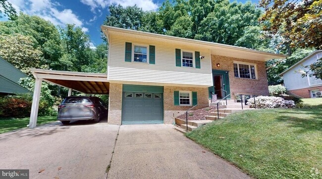 Building Photo - 7305 Whitson Dr Rental