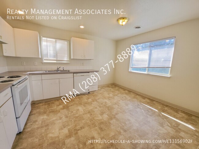 Photo - 835 N White Barn Rd