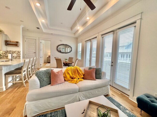 15 E Milestone Dr